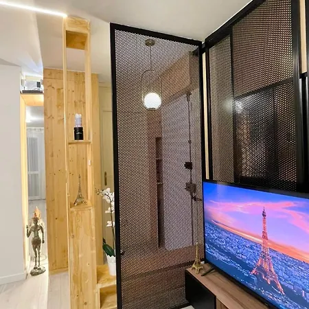 Bright&spacious 3br With Balconies Metro 6 Glacière Appartamento